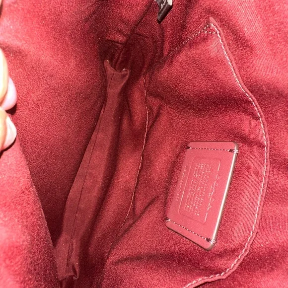 EUC Coach Rowan File Bag in Cross-Grain Leather - Picture 11 of 12